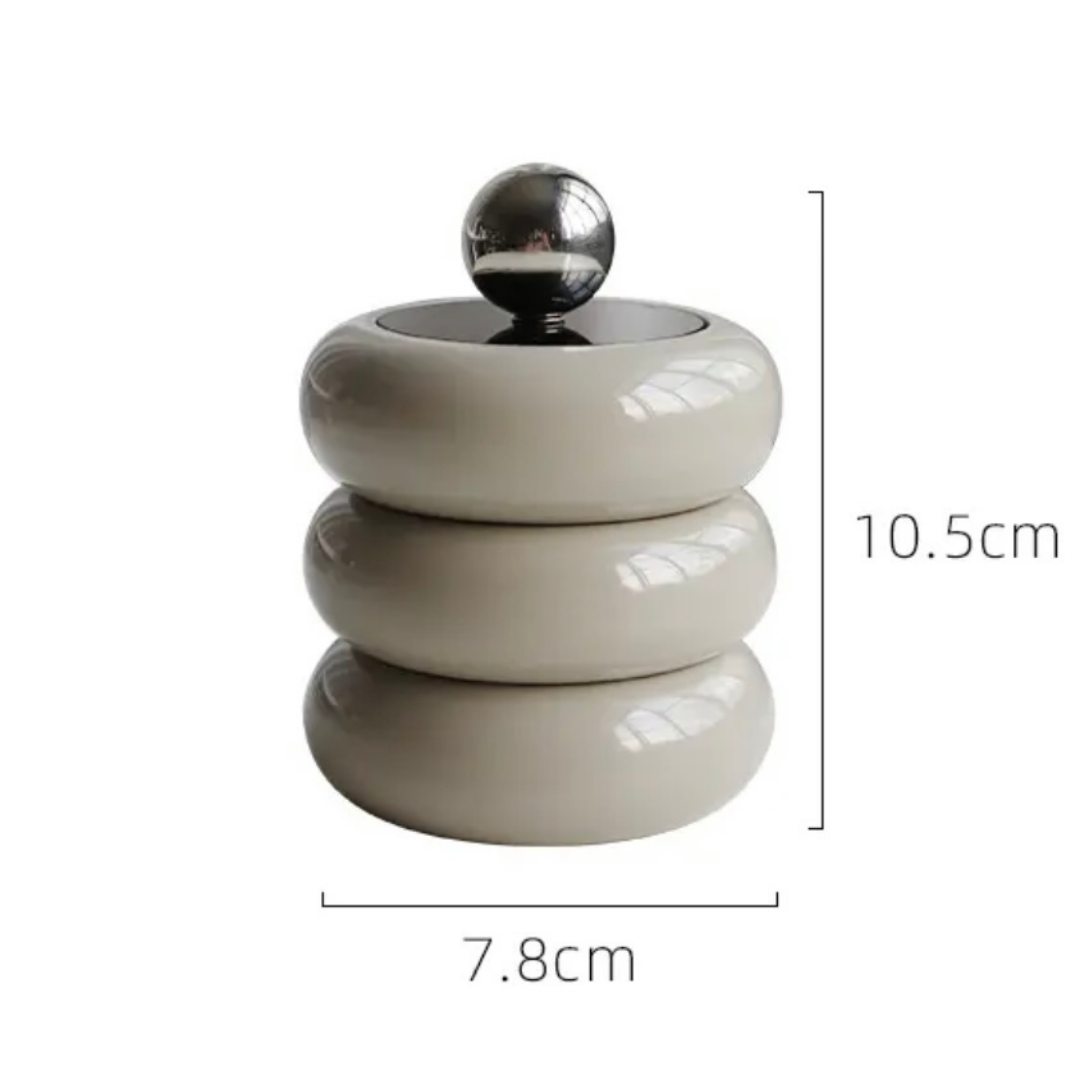 コロンと小物入れ